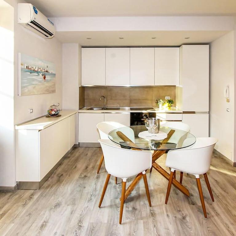 Casa Ariel, in piazza a Colico, Como Lake - Appartamento con 1 Camera da Letto - 19