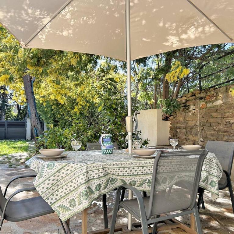 Studio 2 couchages avec jardin à Bormes-les-Mimosas - FR-1-251-583 - Appartement - 6