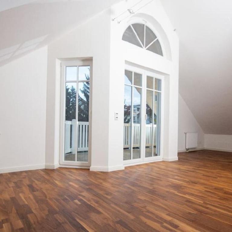 Phantastisches Haus mit Pool direkt in München - Three-Bedroom Villa - 6