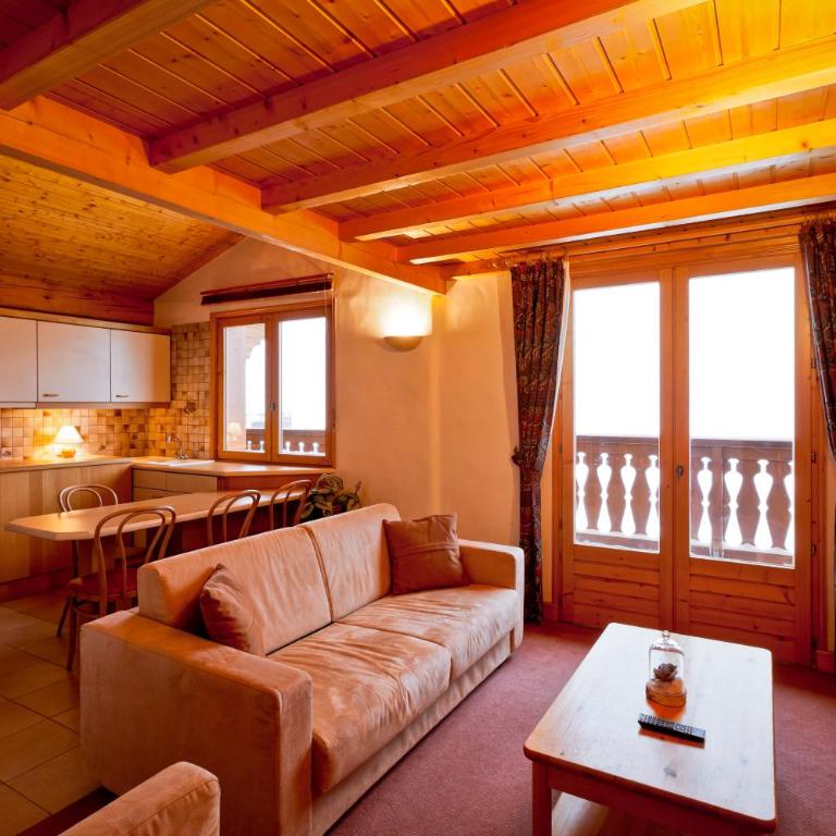 Hotel les Flocons - Suite - Vue sur Montagne - 1