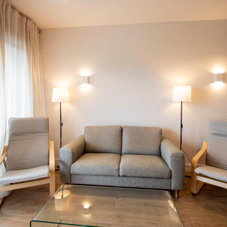 Ciencias Forum 2 Apartment - Three-Bedroom Apartment with terrace - 15