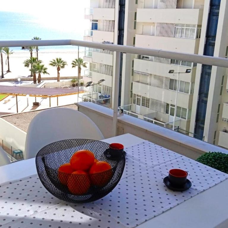Apartamento frente al mar - Two-Bedroom Apartment - 10