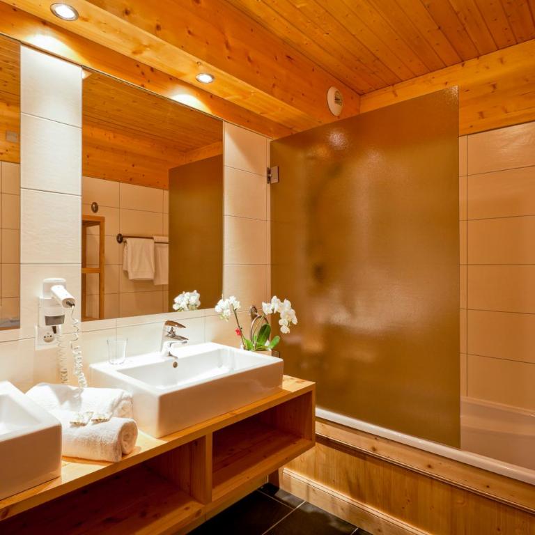Hotel les Flocons - Suite - Vue sur Jardin - 6
