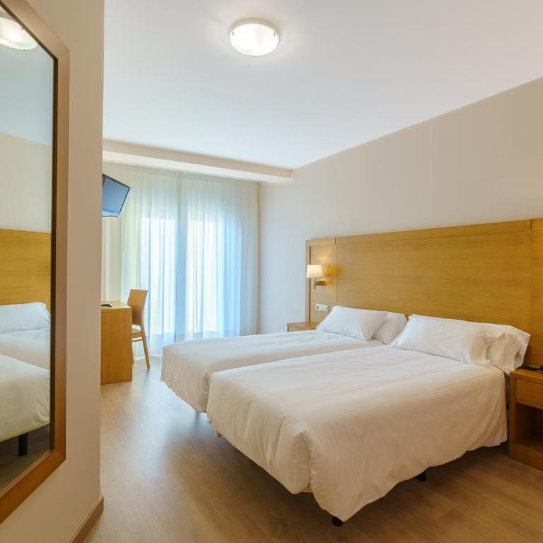 Hotel El Puente - Habitación Doble con vistas al mar - 2 camas - 2