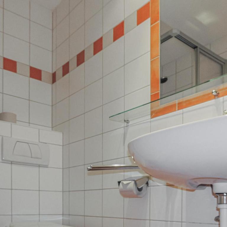 Ferienwohnung Mit Badeteich - Apartment mit 7 Schlafzimmern - 30