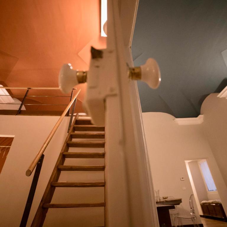 La Loggia delle Regine historic center apartment in a period building, facing the Aquarium with Wi Fi and AC - Appartamento con 2 Camere da Letto - 14