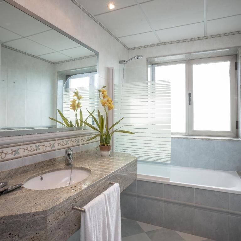 Hotel Rull - Triple Room - 1