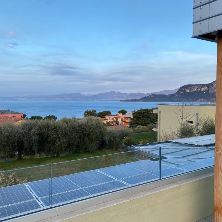 Villa Sunny Lake Suites - One-Bedroom Apartment with Whirlpool and Lake view - 9