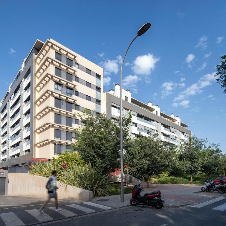 GUNI SUITES JARDINEs - Three-Bedroom Apartment - 22
