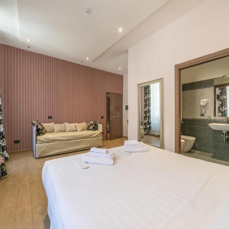 La Grande Bellezza Guest House Rome - Superior Triple Room - 15