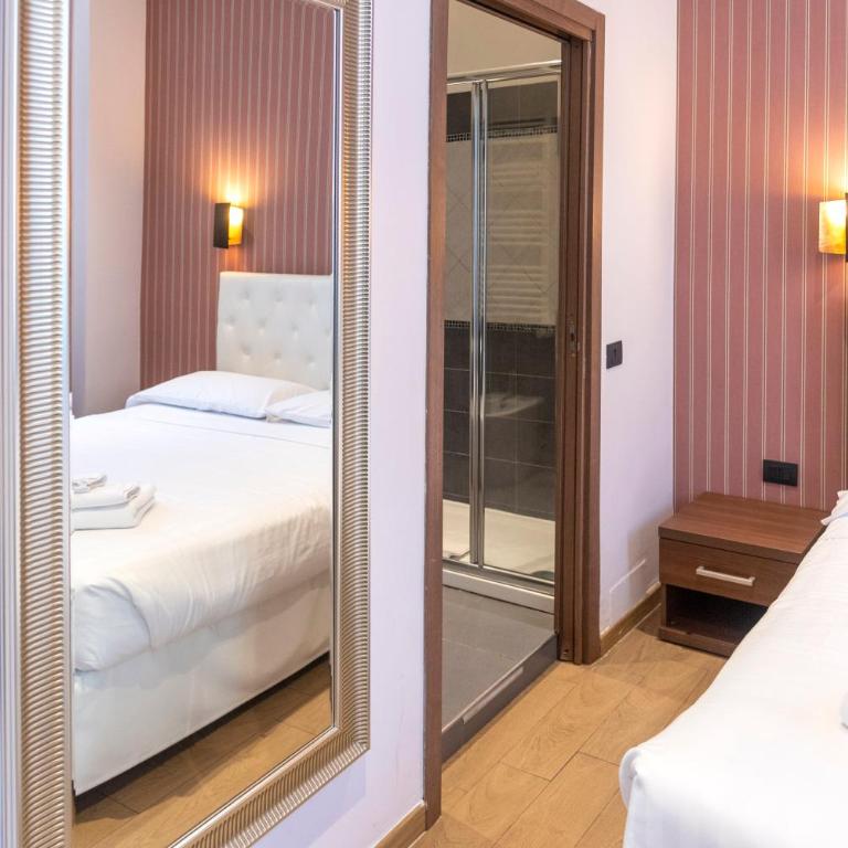 La Grande Bellezza Guest House Rome - Superior Triple Room - 17