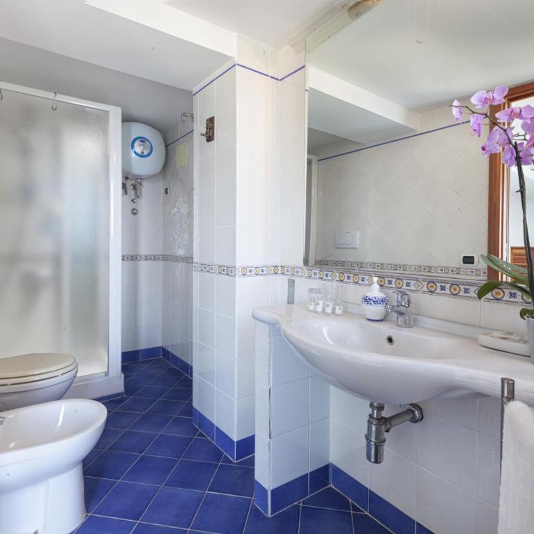 AMORE RENTALS - Villa Domus Franca - Villa con Vista Mare - 82