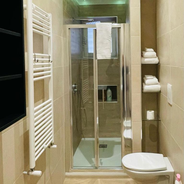 La Titina Home - Double Room with Private Bathroom - 6