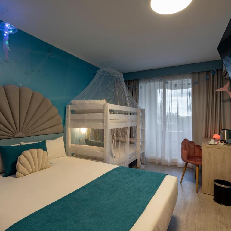Hotel Magic Fantasy - Habitación Cuádruple adaptada para personas con discapacidad - 4