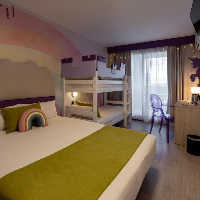 Hotel Magic Fantasy - Habitación Cuádruple Superior - 2