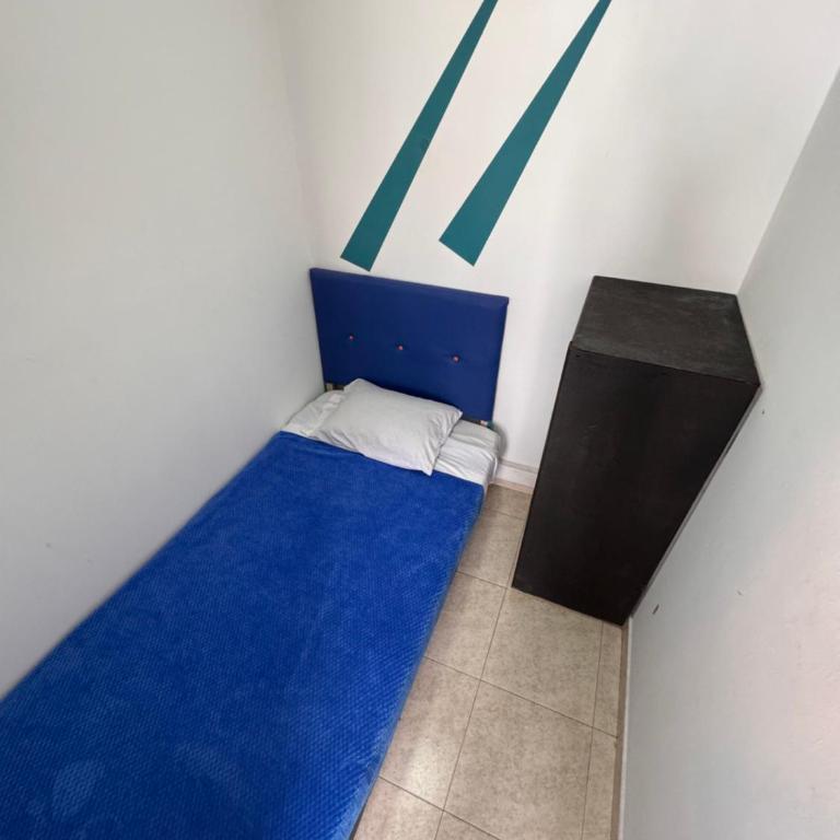 Hostel Bogotá Normandia Tu sitio - Budget Single Room - 1