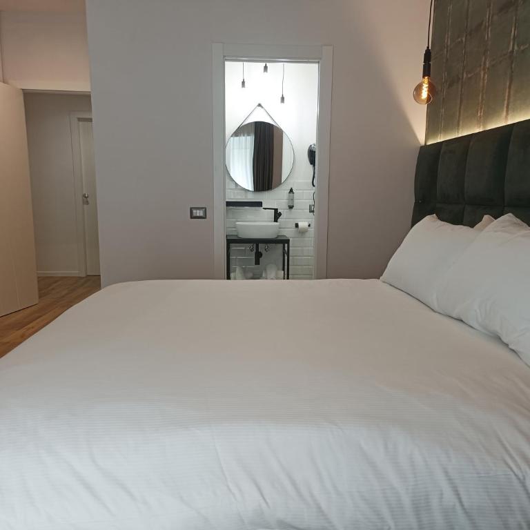 Romi Suite - Deluxe Zimmer (2 Erwachsene & 1 Kind) - 20
