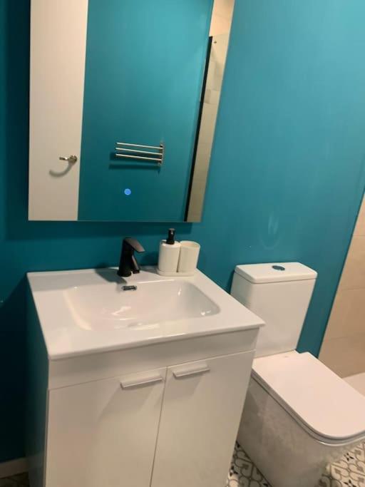 At 20' by Metro from the city centre (C) Apartamento en Av. América - One-Bedroom Apartment - 6