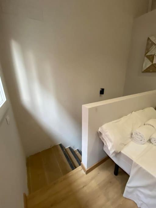 At 20' by Metro from the city centre (C) Apartamento en Av. América - One-Bedroom Apartment - 11
