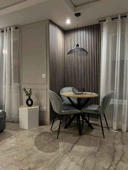 Luxueux Appartement près de la Cathédrale - Apartamento de 1 dormitorio - 12