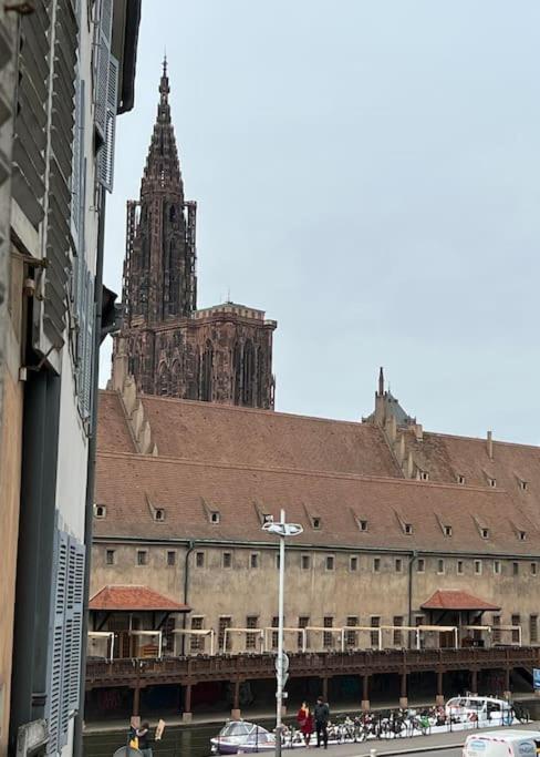 Luxueux Appartement près de la Cathédrale - Apartamento de 1 dormitorio - 28