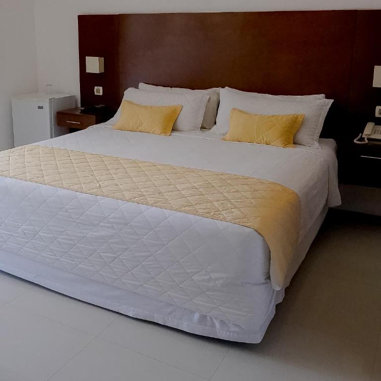 Prince Hotel - Large Single Room - 2