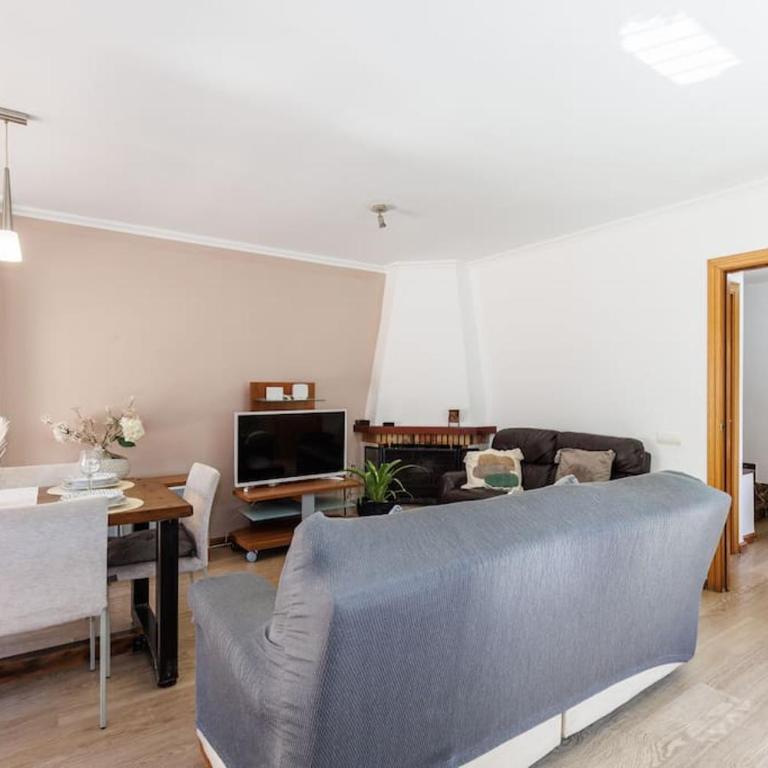 Adosado con jardín en los Xalets de Salou - Casa - 23