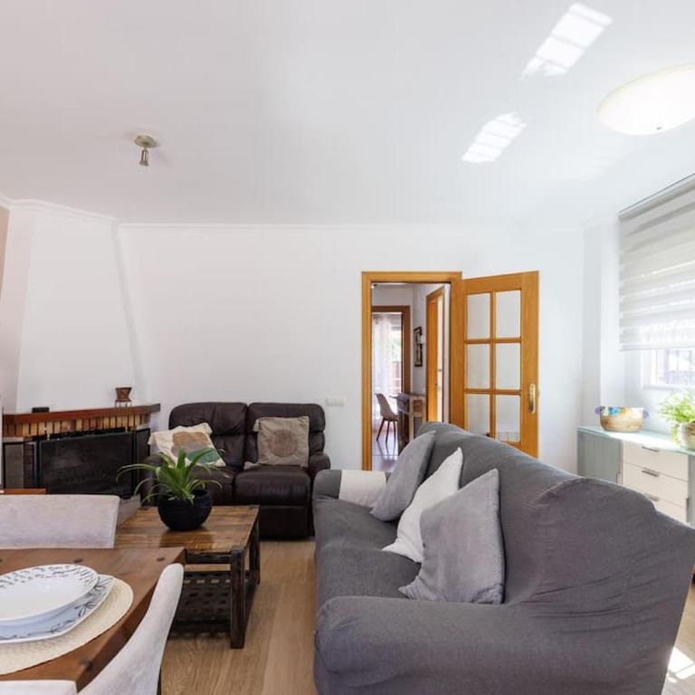 Adosado con jardín en los Xalets de Salou - Casa - 19