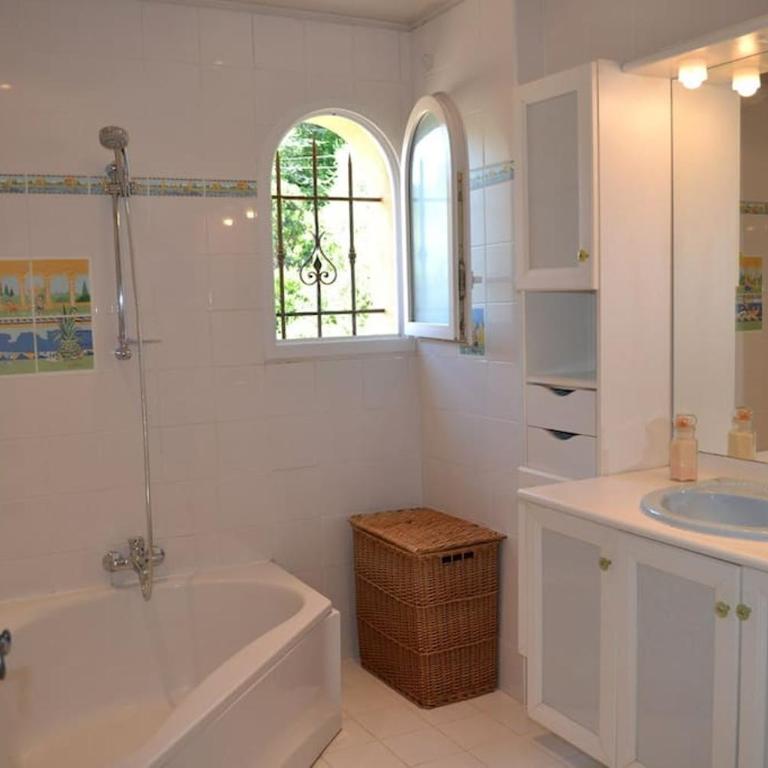 Villa Grasse vue mer exceptionnelle 8P piscine intérieure - Villa - 10