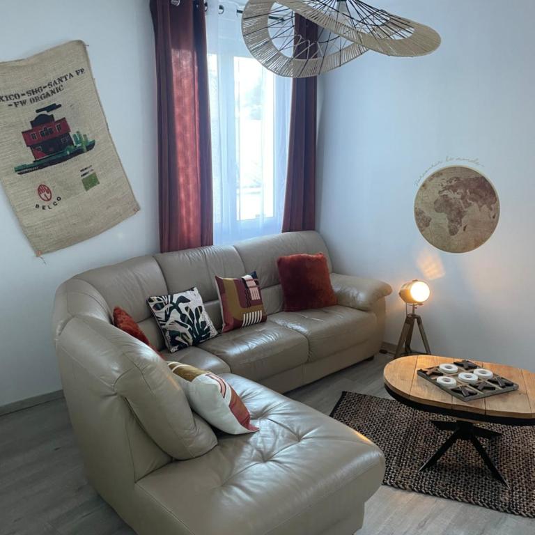 T4 Lumineux proche Centre Ville Narbonne & Des Grands Buffets 2 étoiles - Apartment mit 3 Schlafzimmern - 11