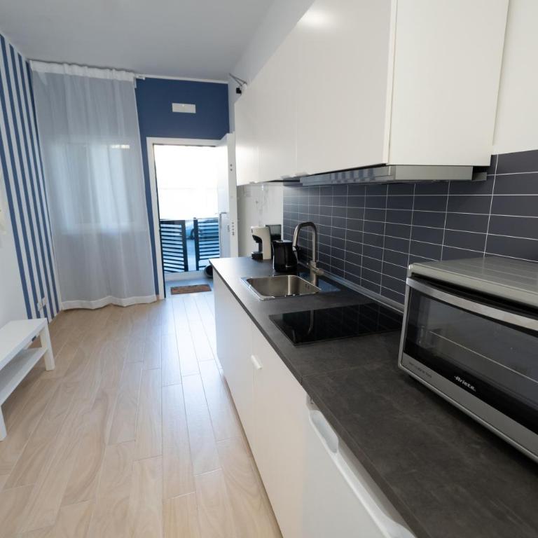 PALAZZO ENNIO - Deluxe Double Room with Extra Bed - 10