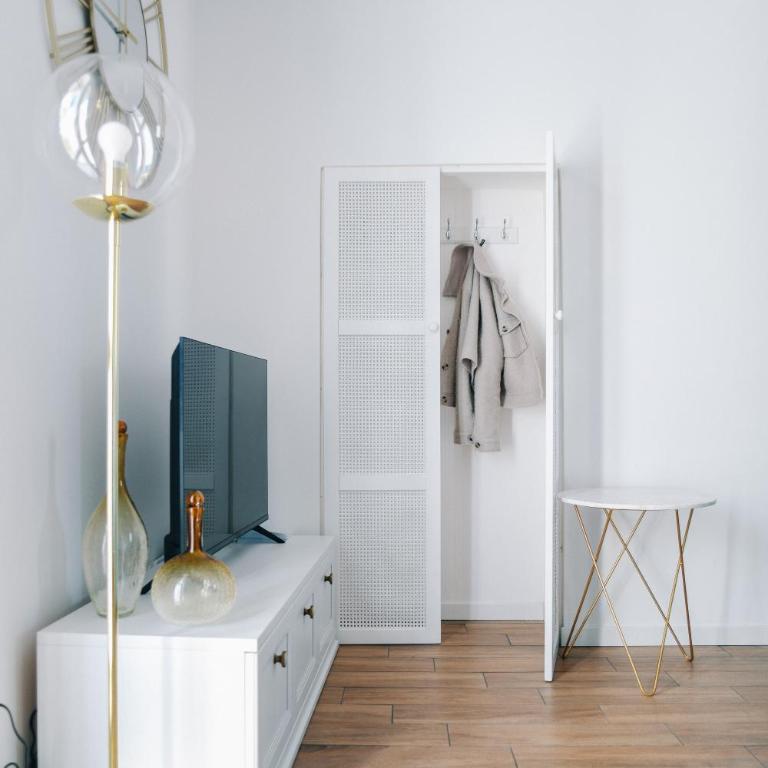 Lora luxury suite 4, free private parking, self check-in - Appartamento con 1 Camera da Letto - 15