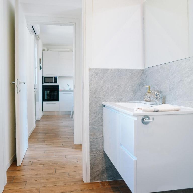 Lora luxury suite 4, free private parking, self check-in - Appartamento con 1 Camera da Letto - 29