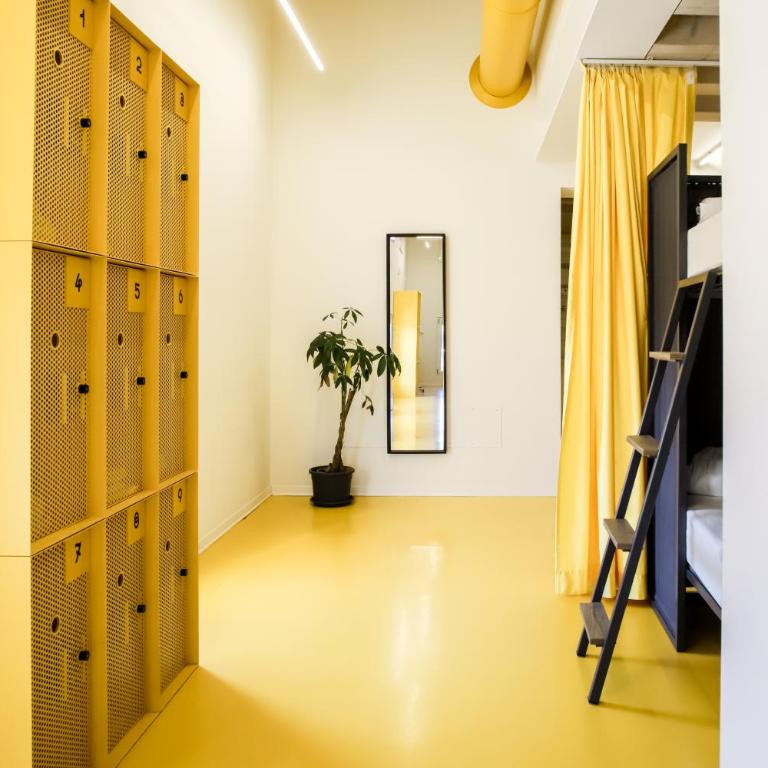 Nomad Hostel - Etagenbett im gemischten Schlafsaal mit 12 Betten - 4