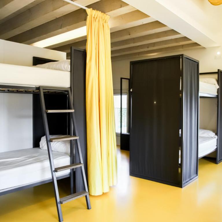 Nomad Hostel - Etagenbett im gemischten Schlafsaal mit 12 Betten - 3