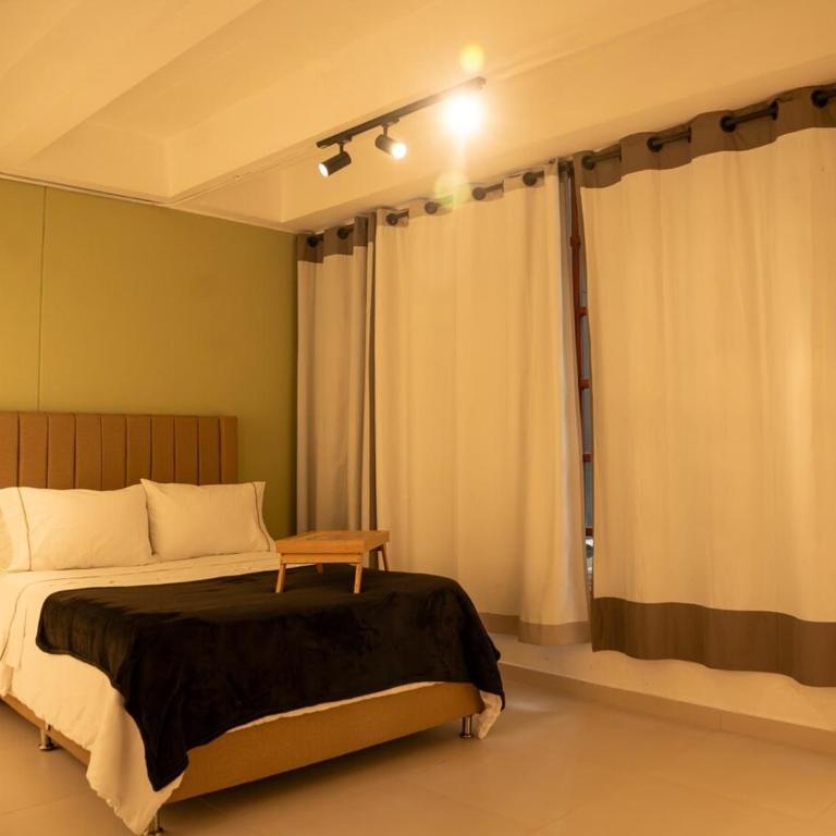 Luxury Living in Parque Lleras & Full House - Villa - 25