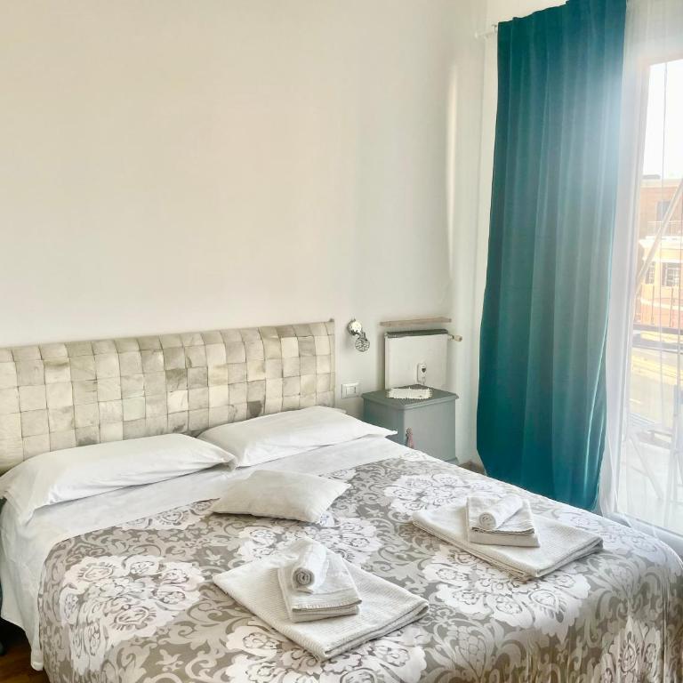Cavour16 rent bedrooms - Camera Queen Deluxe - 1