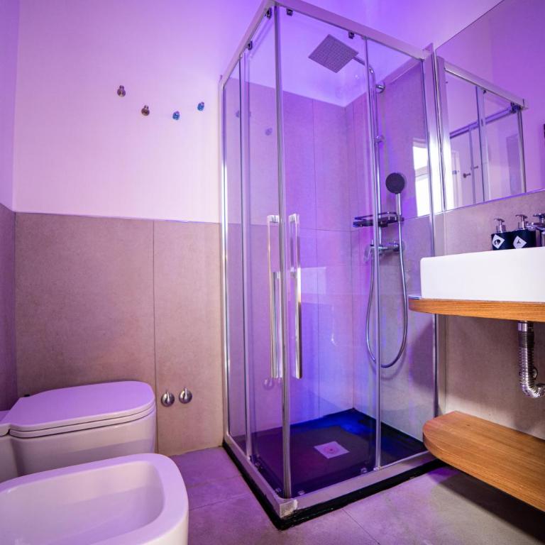 ToledoStation B&B - Camera Matrimoniale Superior con Bagno Privato e Balcone - 33