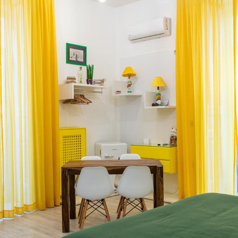 ToledoStation B&B - Suite Grande con 2 Balconi - 13