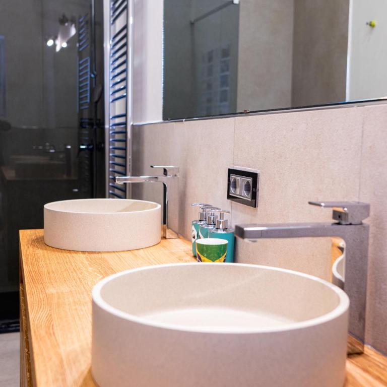 ToledoStation B&B - Suite Grande con 2 Balconi - 18