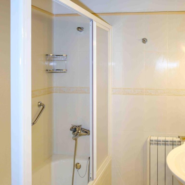 La Bolera - Casa Pandal - Five-Bedroom House - 23