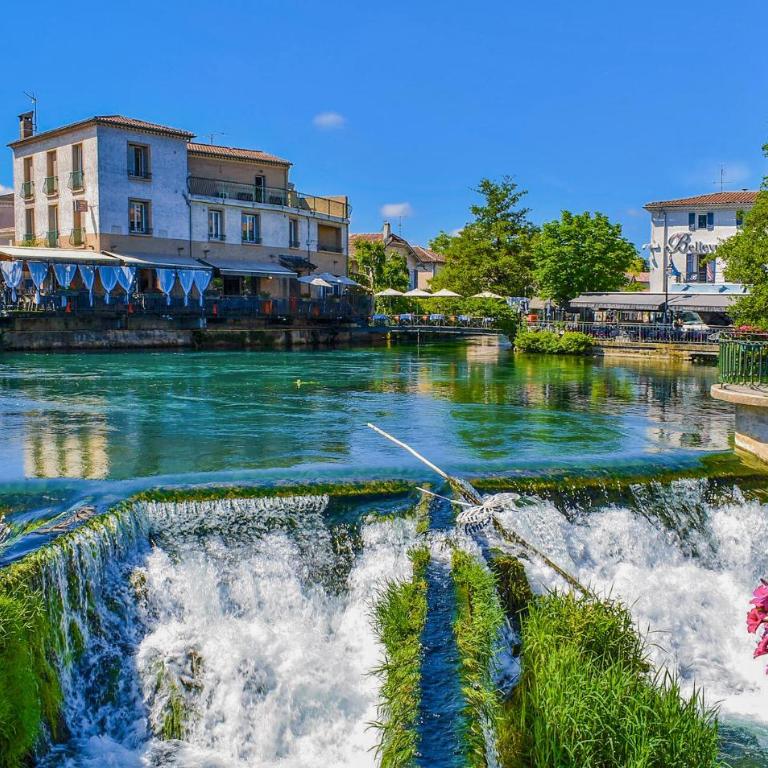 Cozy Home In L'isle-Sur-La-Sorgue With Wifi - Maison de Vacances 1 Chambre - 12