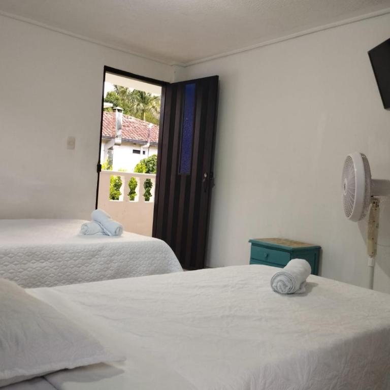 HOTEL VILLA CAMPESTRE AVENTUREROS - Triple Room - 1