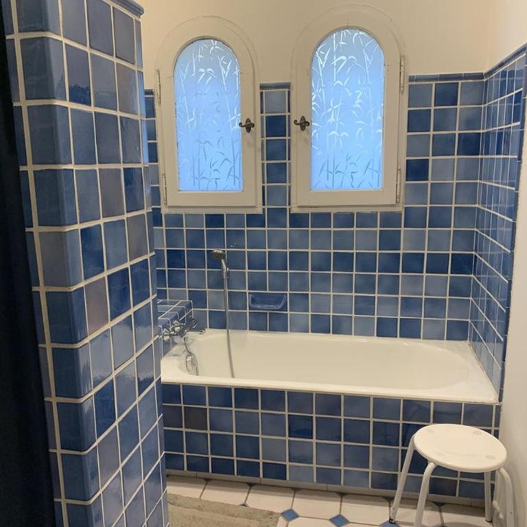 Hyères Pesquiers: Villa 5 Chambres avec Piscine et Climatisation - FR-1-335-169 - Villa - 4