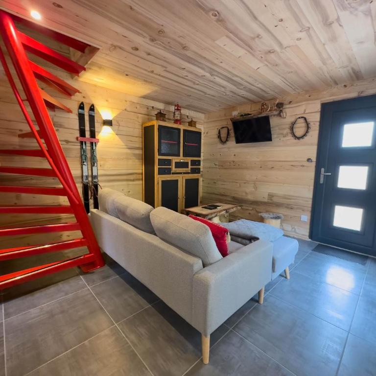 Le Refuge perché du saut de la bourrique, SPA, terrain clôturé, bordure de forêt - Chalet 2 Chambres - 2
