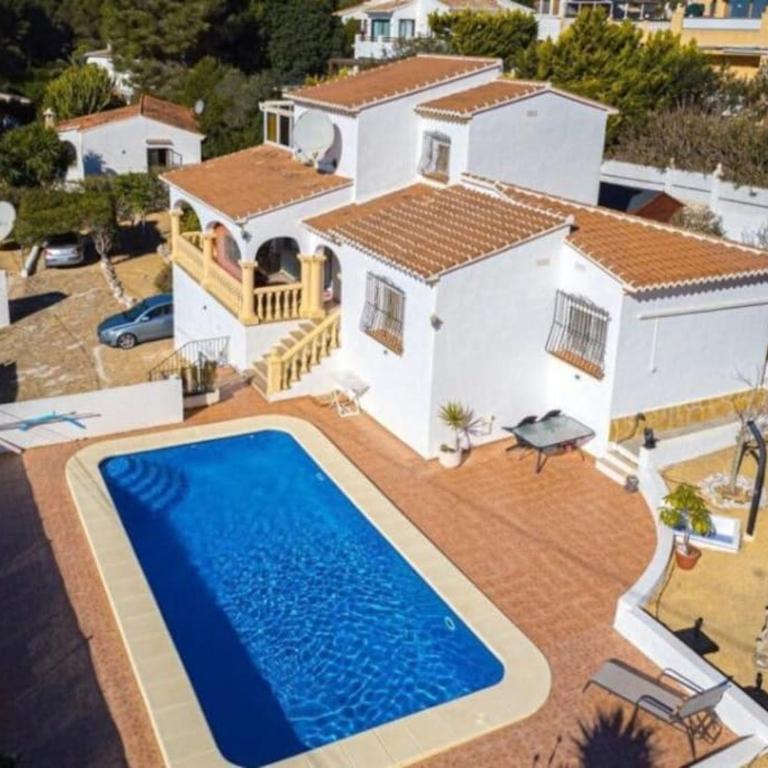 Casa Maria Granadella, three bedroom villa with private pool - Villa de 3 dormitorios - 1