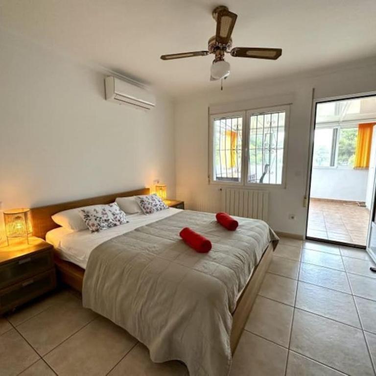 Casa Maria Granadella, three bedroom villa with private pool - Villa de 3 dormitorios - 7