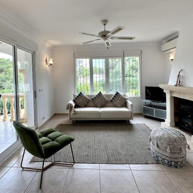 Casa Maria Granadella, three bedroom villa with private pool - Villa de 3 dormitorios - 28