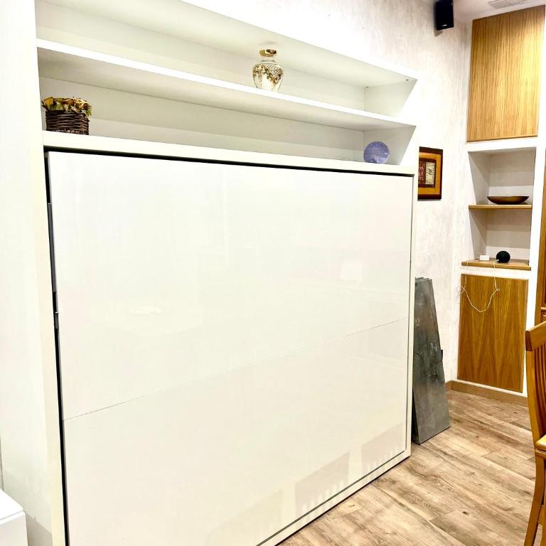 15 Min. Colosseo 2 - Casa di Micca - Appartamento con 2 Camere da Letto - 4