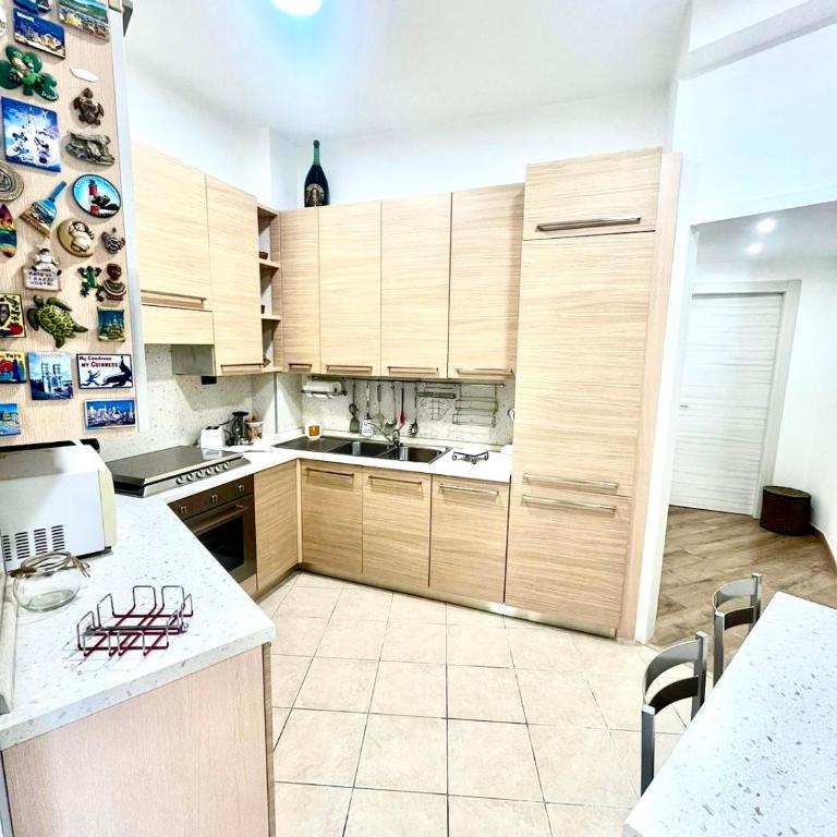 15 Min. Colosseo 2 - Casa di Micca - Appartamento con 2 Camere da Letto - 3